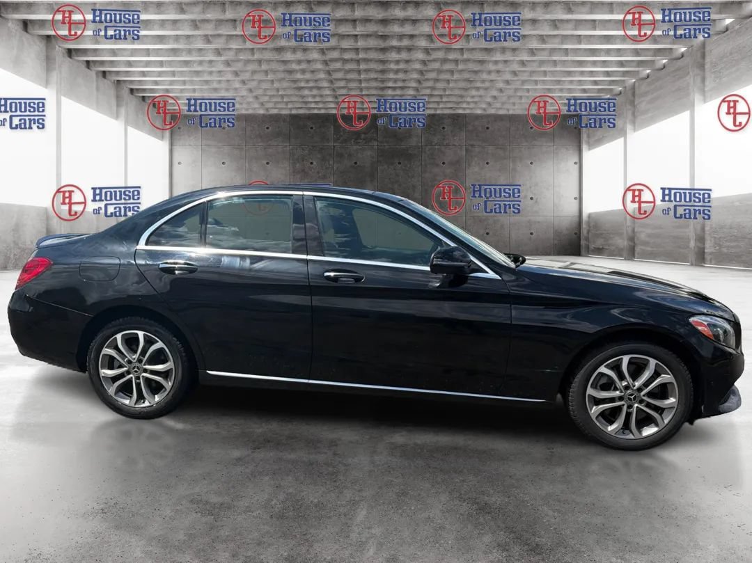 Used 2017 Mercedes-Benz C 300 4MATIC Sedan w/ Premium 3 Package image 4
