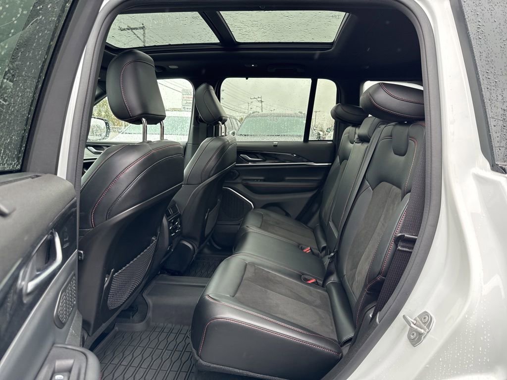 Certified 2022 Jeep Grand Cherokee Trailhawk w/ ADV Protech Group II AWD/4WD image 22