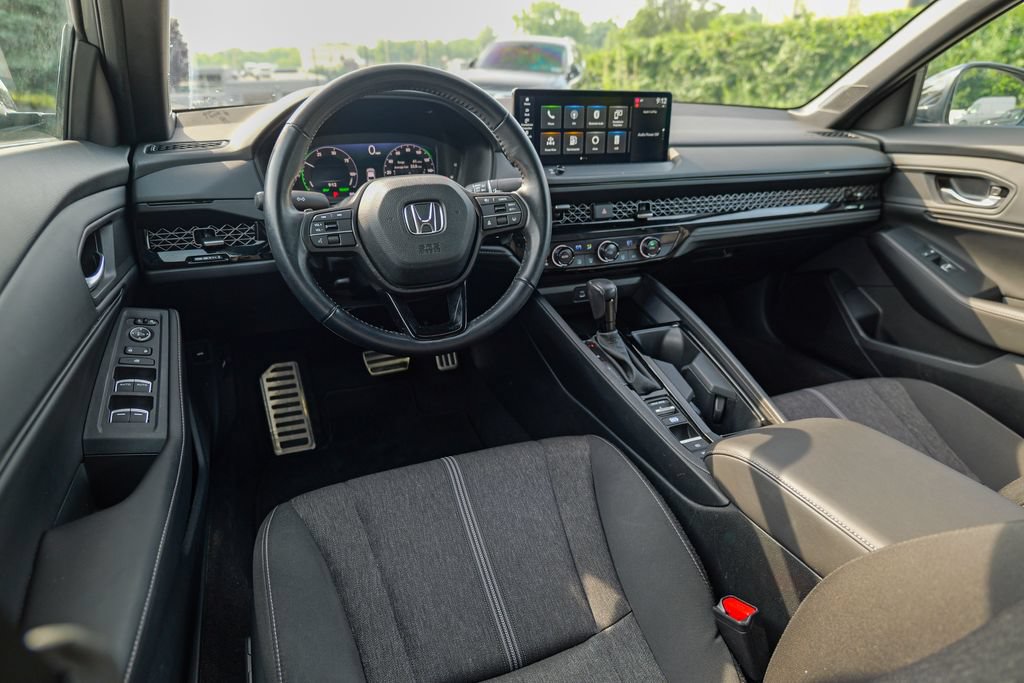 Used 2023 Honda Accord Sport image 37