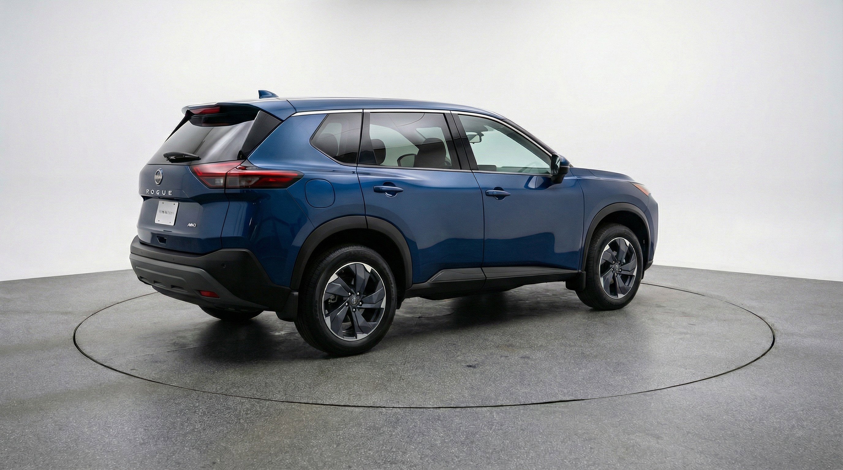 Used 2025 Nissan Rogue SV image 9