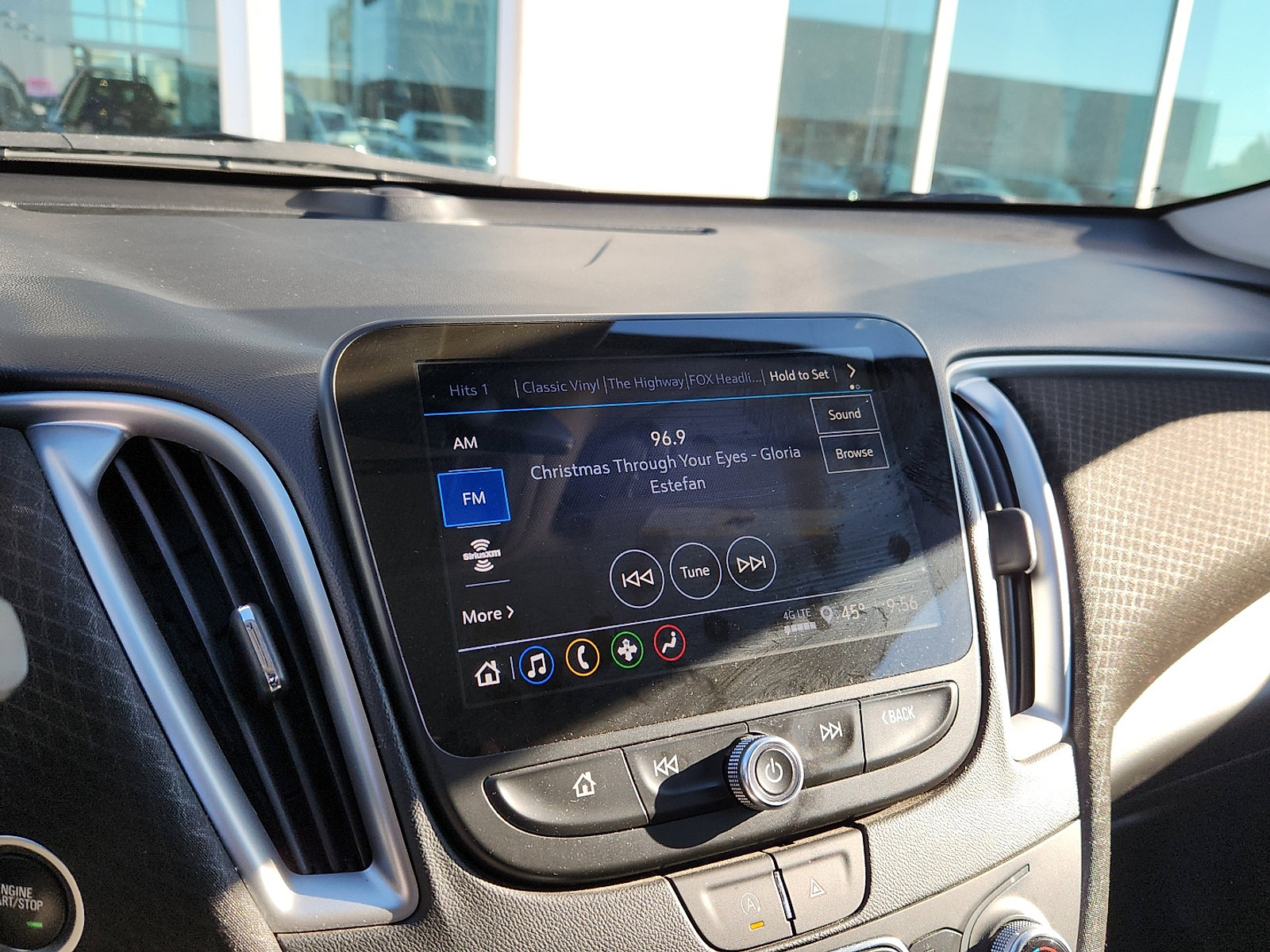 Used 2024 Chevrolet Malibu LT image 19