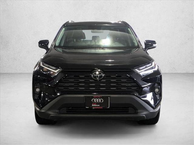 Used 2022 Toyota RAV4 XLE Premium image 2