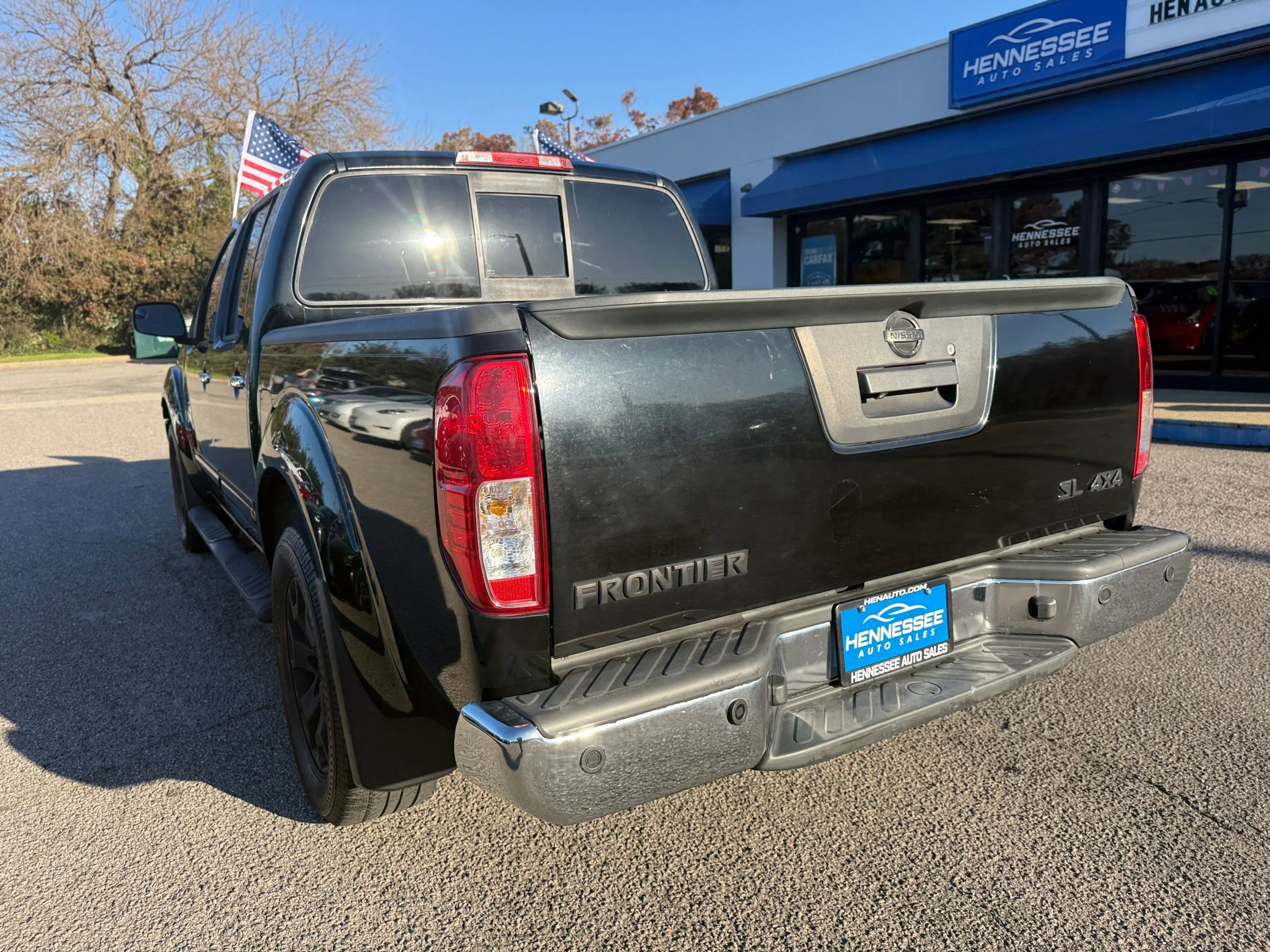 Used 2014 Nissan Frontier SL image 21