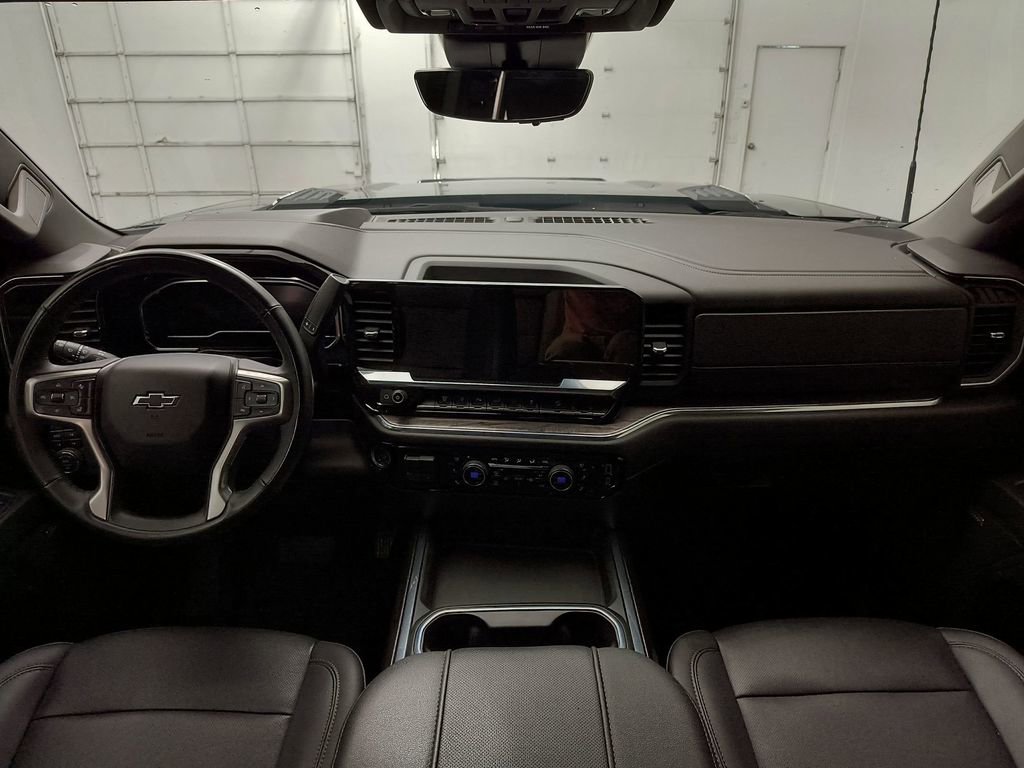 Used 2024 Chevrolet Silverado 3500 LTZ w/ LTZ Plus Package image 14