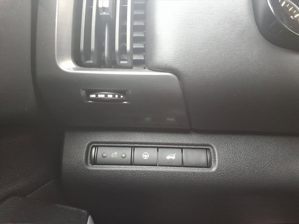 Used 2022 Nissan Pathfinder SL image 22