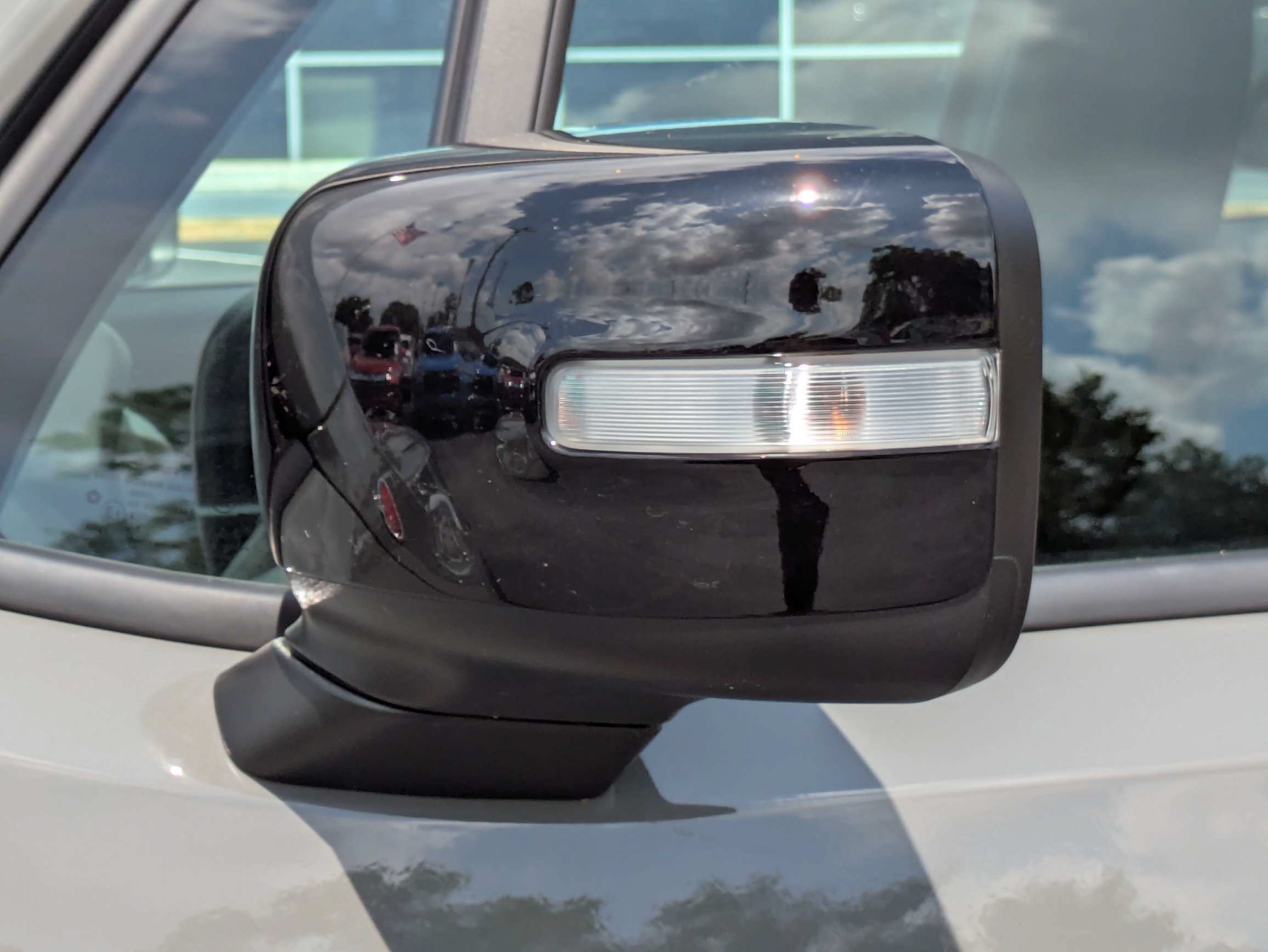 Used 2023 Jeep Renegade Trailhawk w/ Sun/Sound Group AWD/4WD image 32