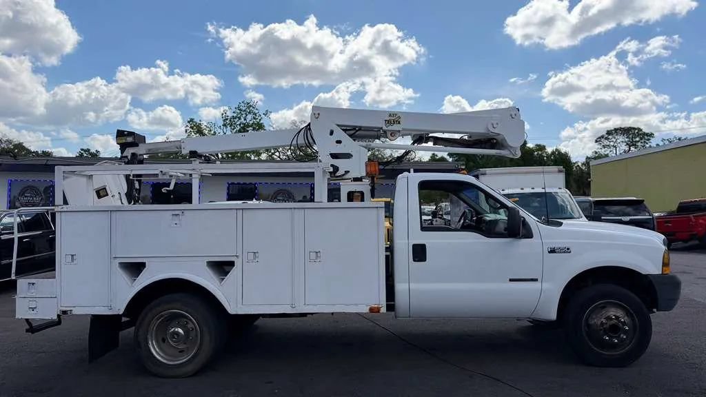 Used 2000 Ford F550 2WD Regular Cab Super Duty image 11