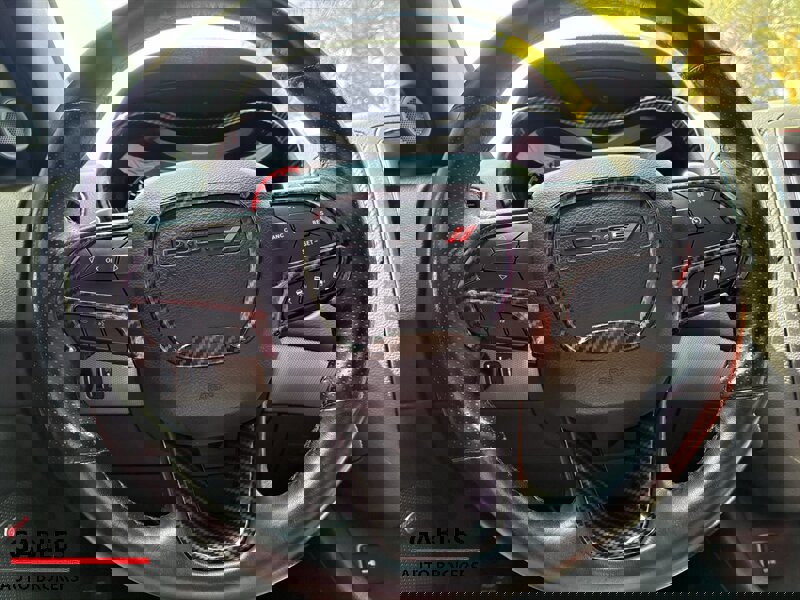 Used 2018 Dodge Durango R/T w/ Technology Group RWD image 14