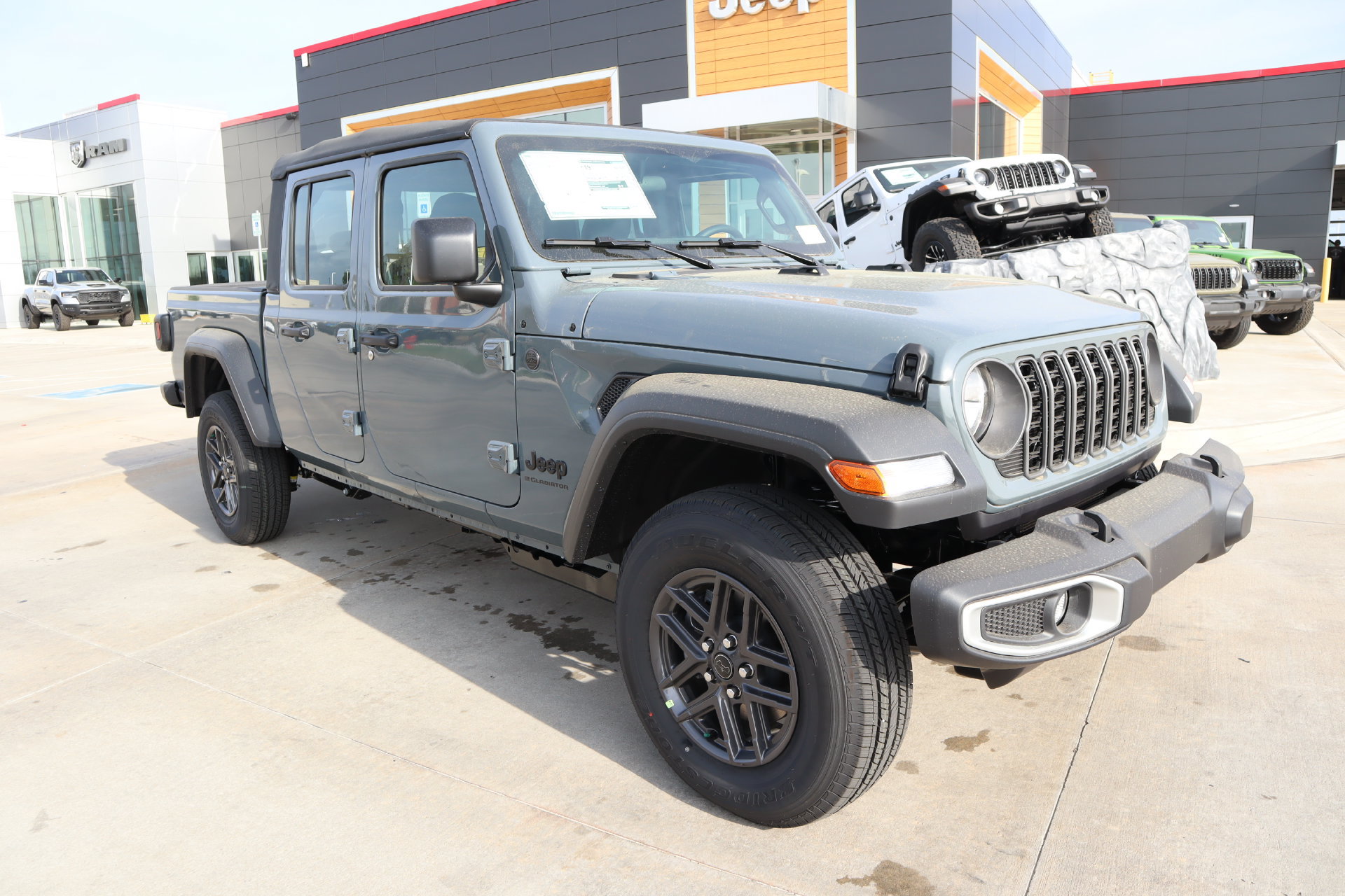 New 2026 Jeep Gladiator Sport