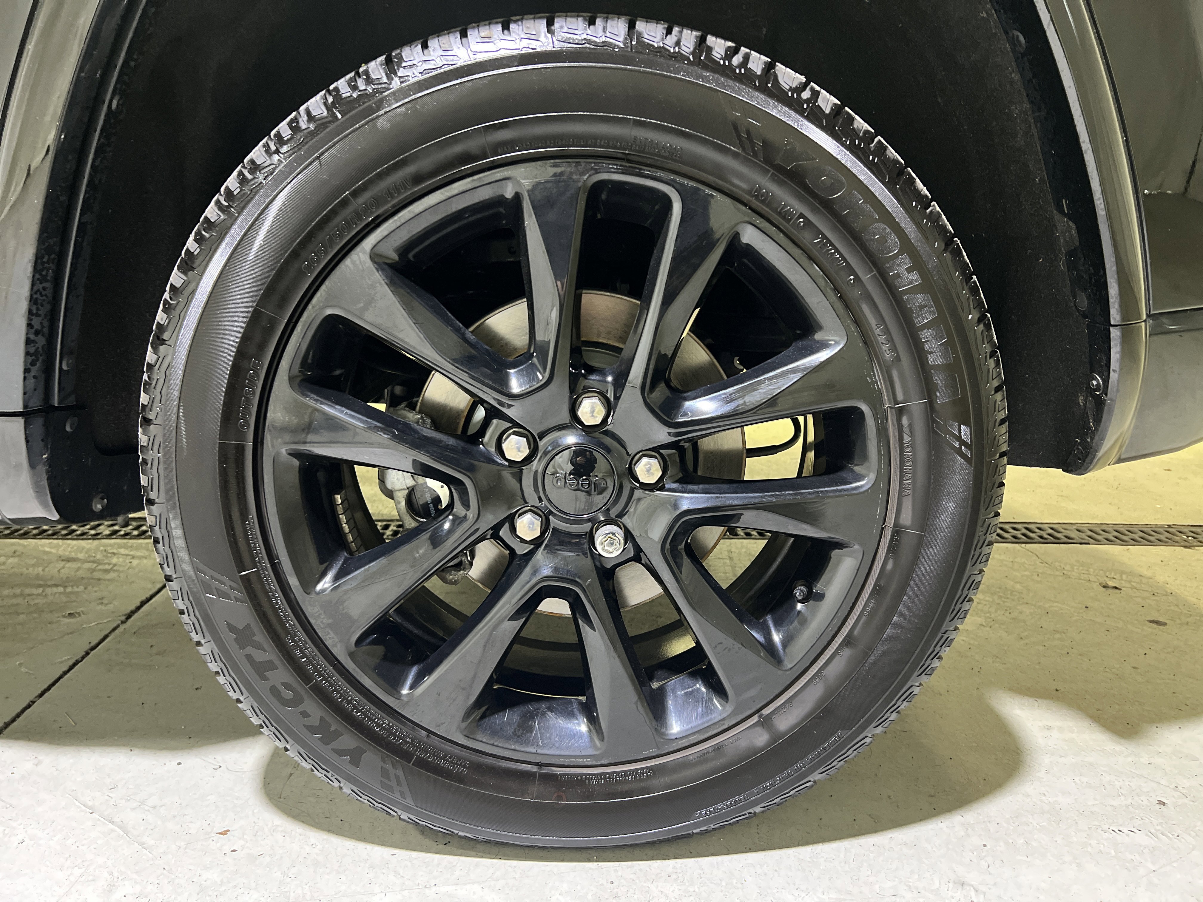 Used 2021 Jeep Grand Cherokee Laredo X AWD/4WD image 13
