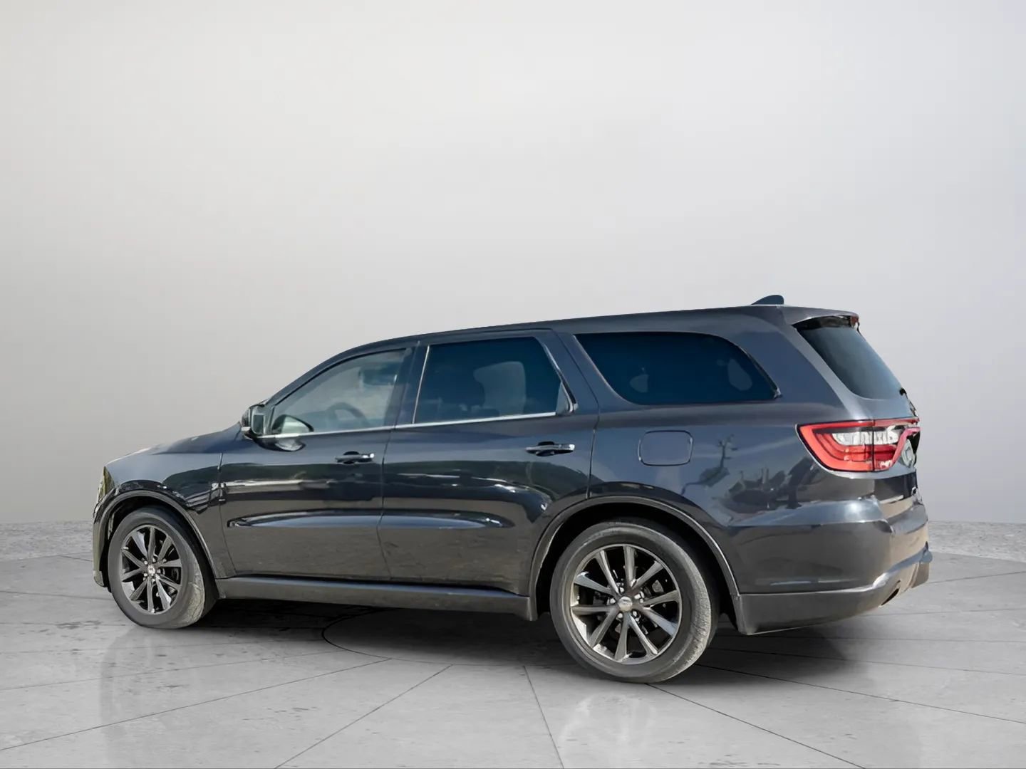 Used 2014 Dodge Durango R/T w/ Premium Nappa Leather Group RWD image 4