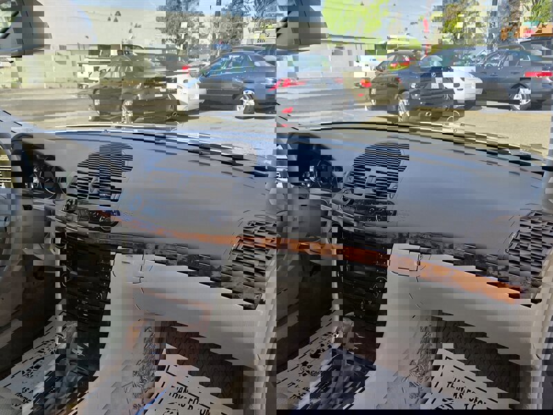 Used 2003 Mercedes-Benz E 320 Sedan image 18