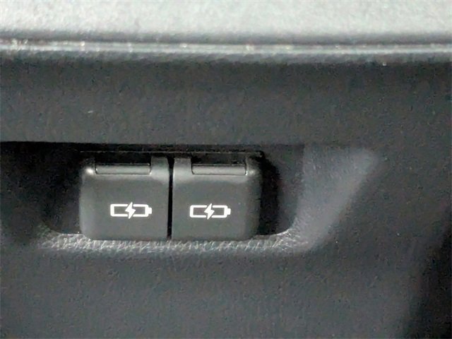 Used 2025 Toyota RAV4 XLE image 15