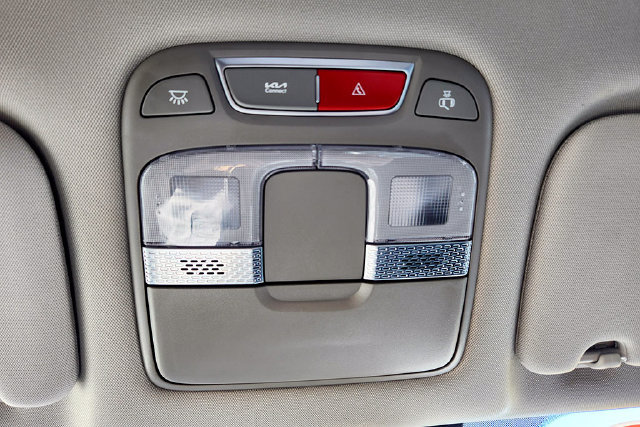 Used 2023 Kia Telluride S AWD/4WD image 16