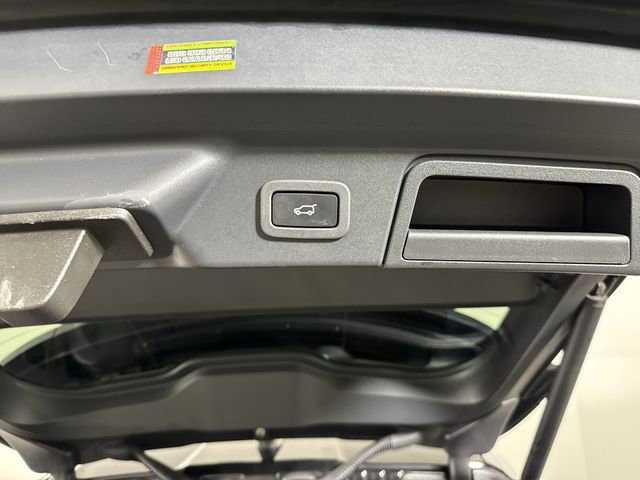 Used 2021 Land Rover Range Rover Velar S image 34