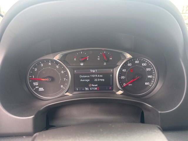 Used 2024 GMC Terrain SLT image 15