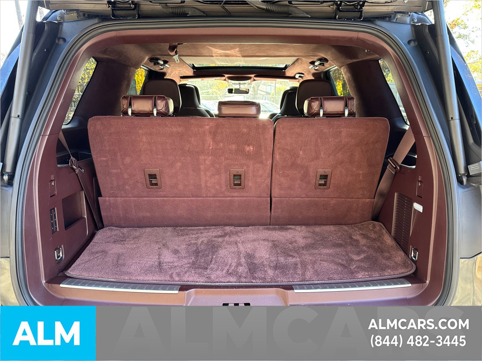 Used 2021 Lincoln Navigator Black Label w/ Cargo Convenience Package image 23