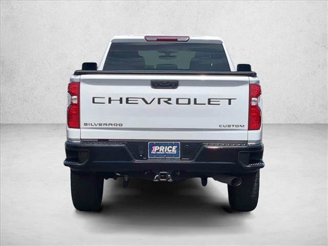 Used 2023 Chevrolet Silverado 2500 Custom w/ Custom Convenience Package RWD image 7