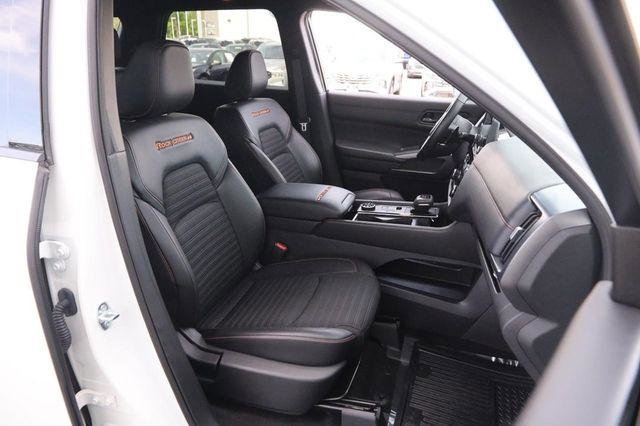Used 2024 Nissan Pathfinder Rock Creek AWD/4WD image 27