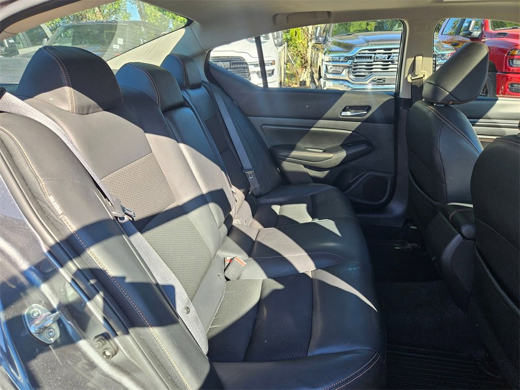 Used 2021 Nissan Altima 2.5 SR w/ SR Premium Package image 15