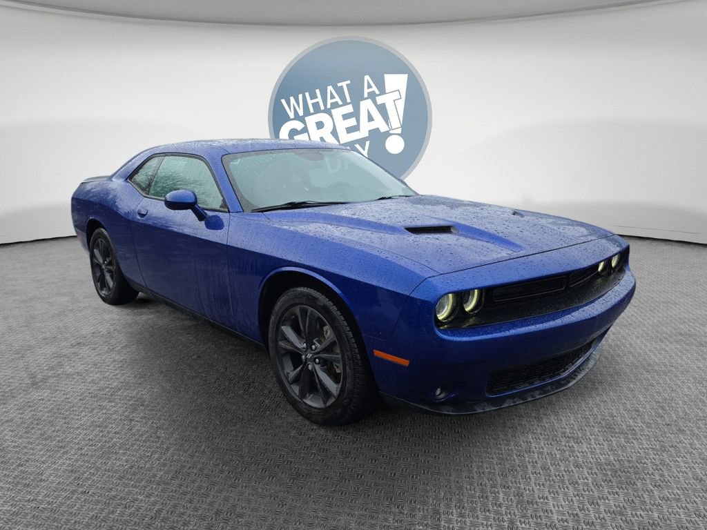 Used 2022 Dodge Challenger SXT w/ Driver Convenience Group