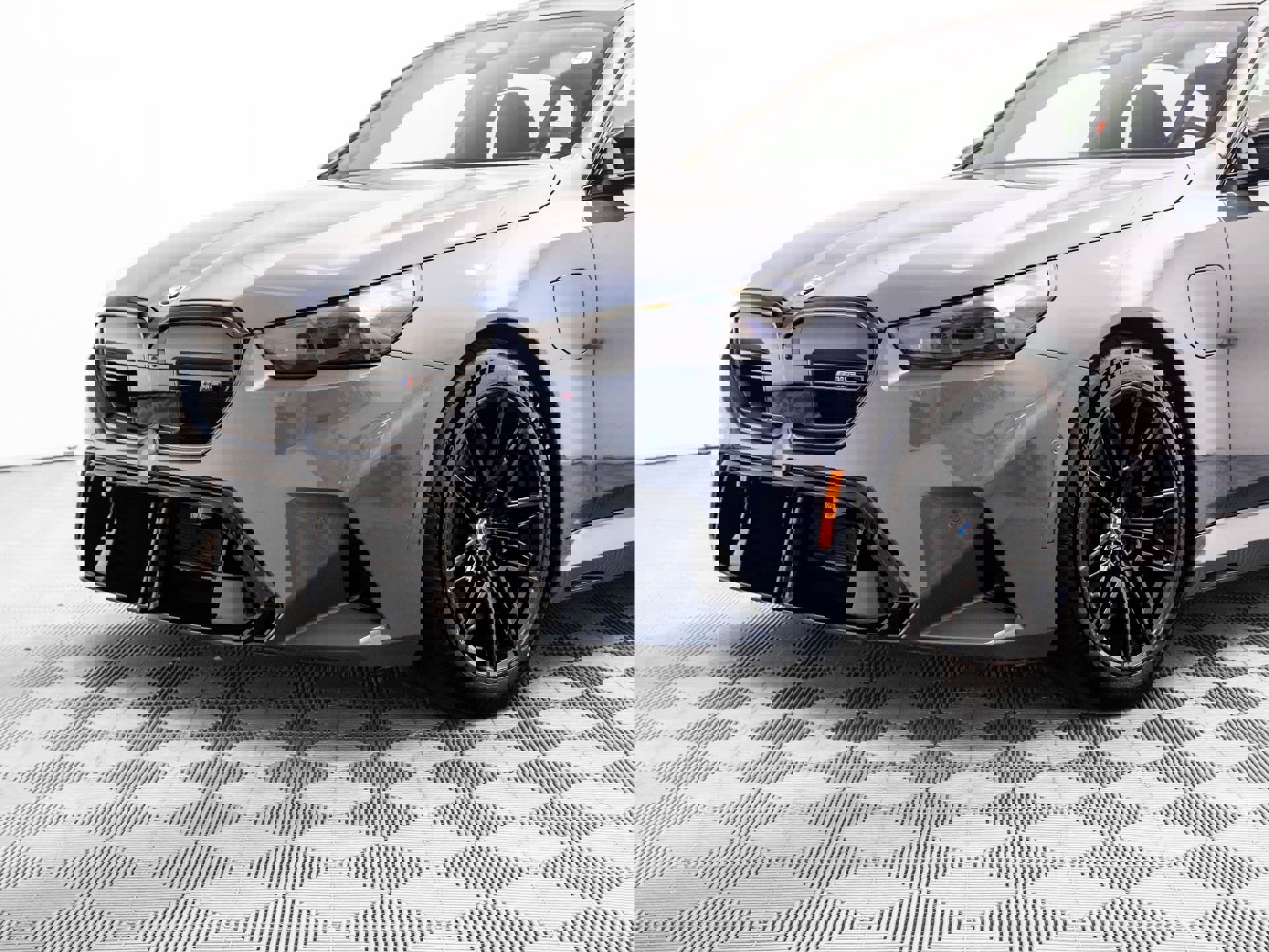 New 2026 BMW M5 w/ Carbon Package image 36