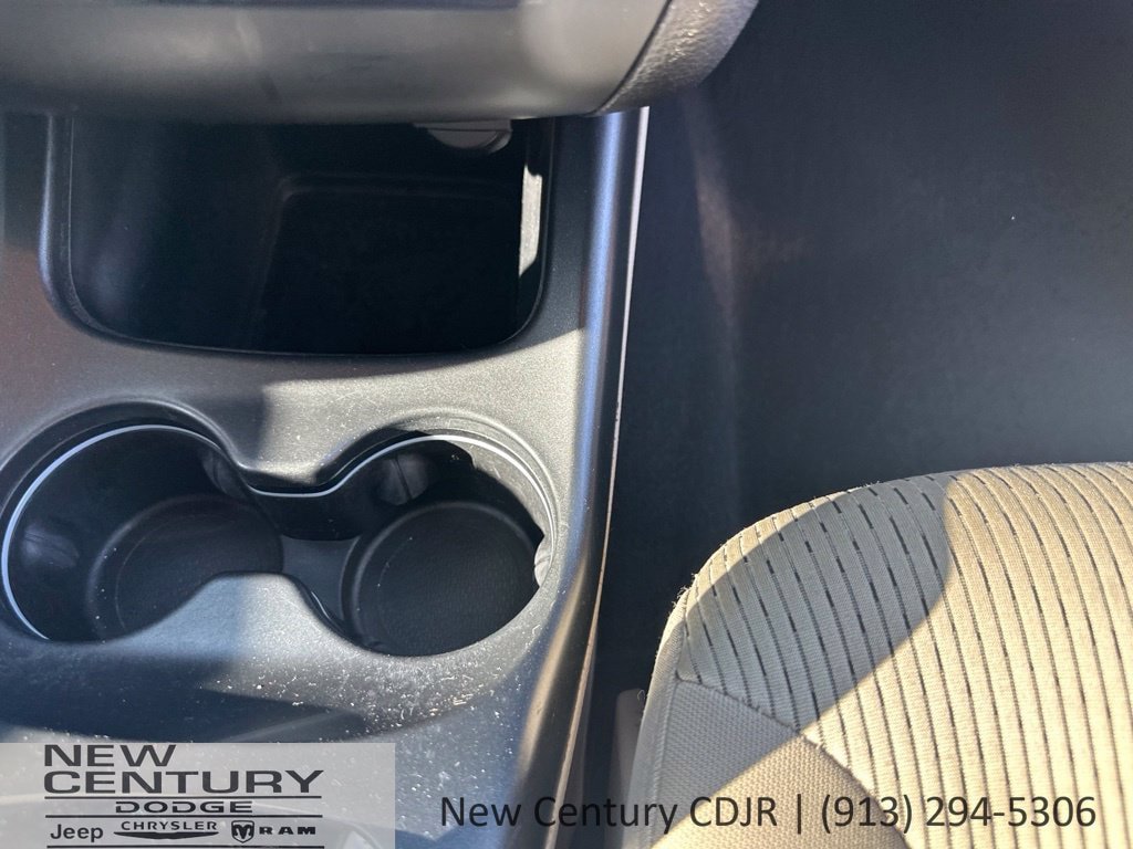 Used 2016 Dodge Journey SXT w/ Comfort/Convenience Group FWD image 20