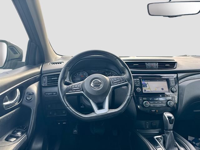 Used 2017 Nissan Rogue Sport SL image 24