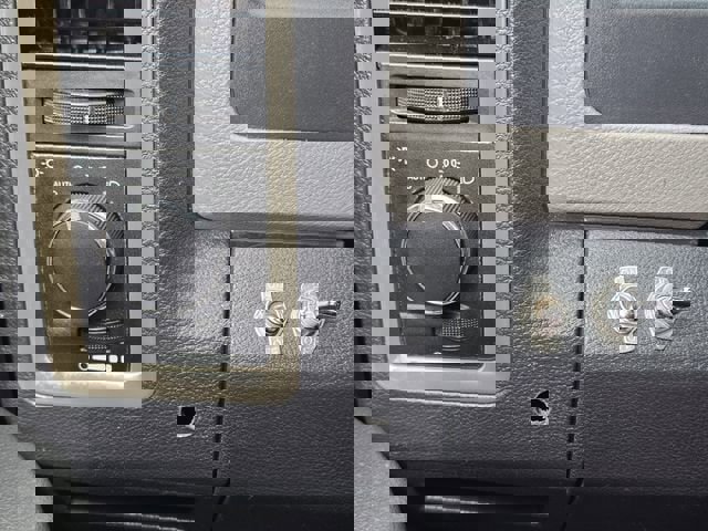 Used 2011 RAM 3500 ST w/ ST Decor Group AWD/4WD image 20