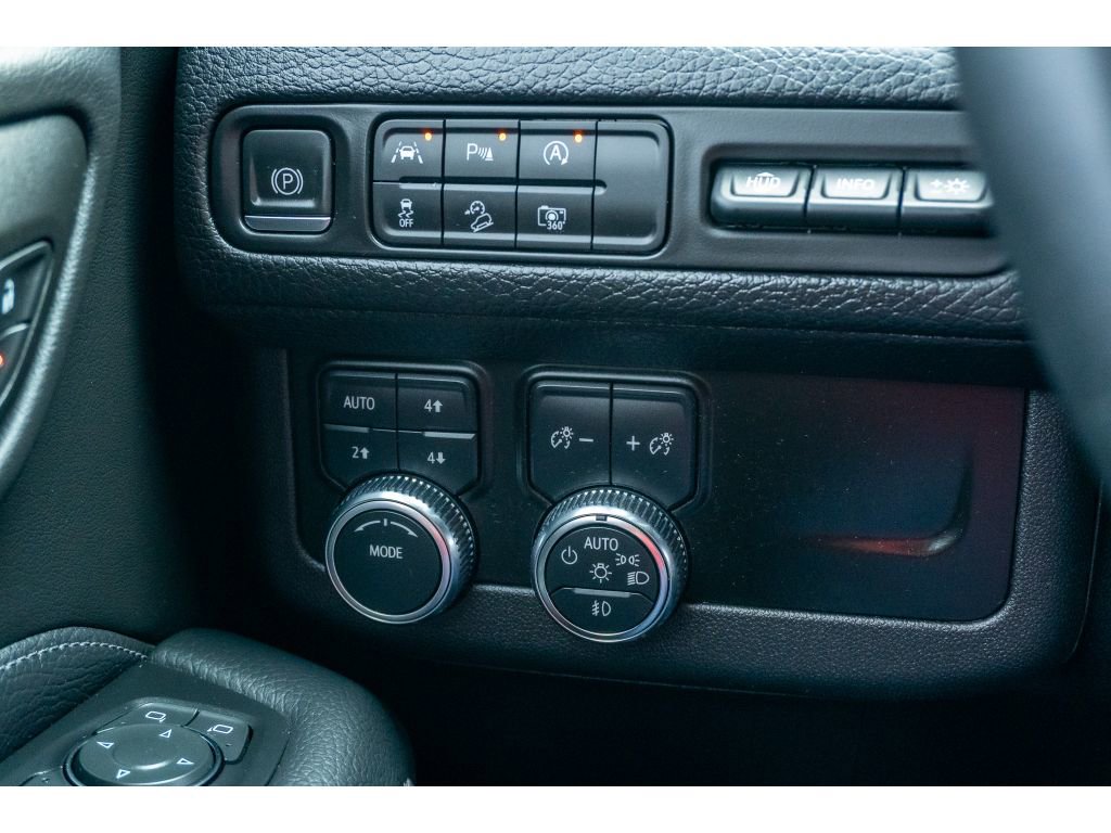 Used 2023 GMC Yukon Denali image 27