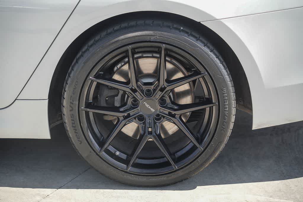 Used 2017 BMW 540i RWD image 10