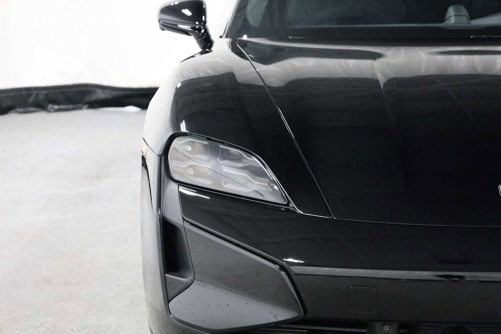 New 2025 Porsche Taycan Turbo image 15