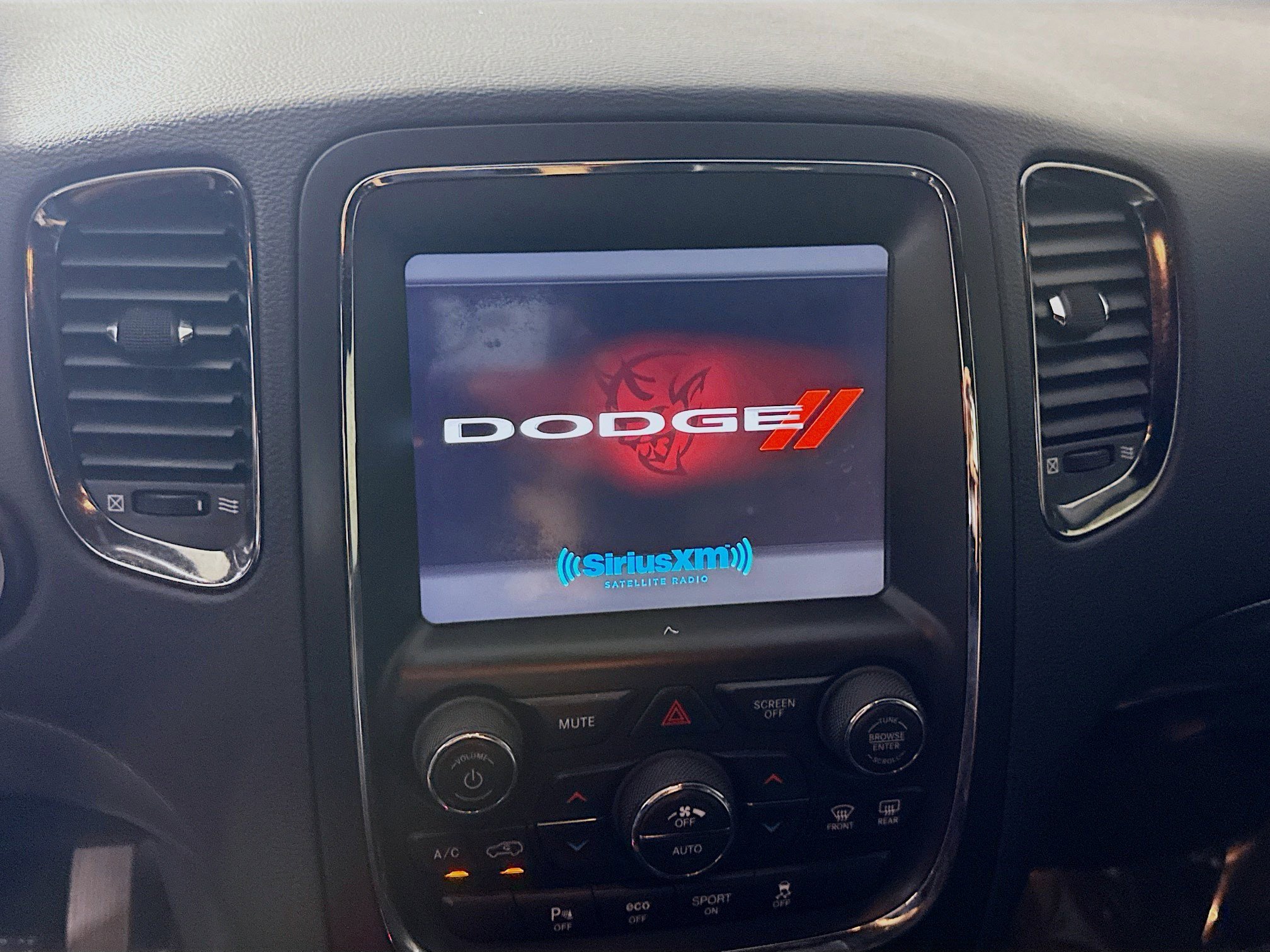 Used 2020 Dodge Durango R/T w/ Blacktop Package image 18