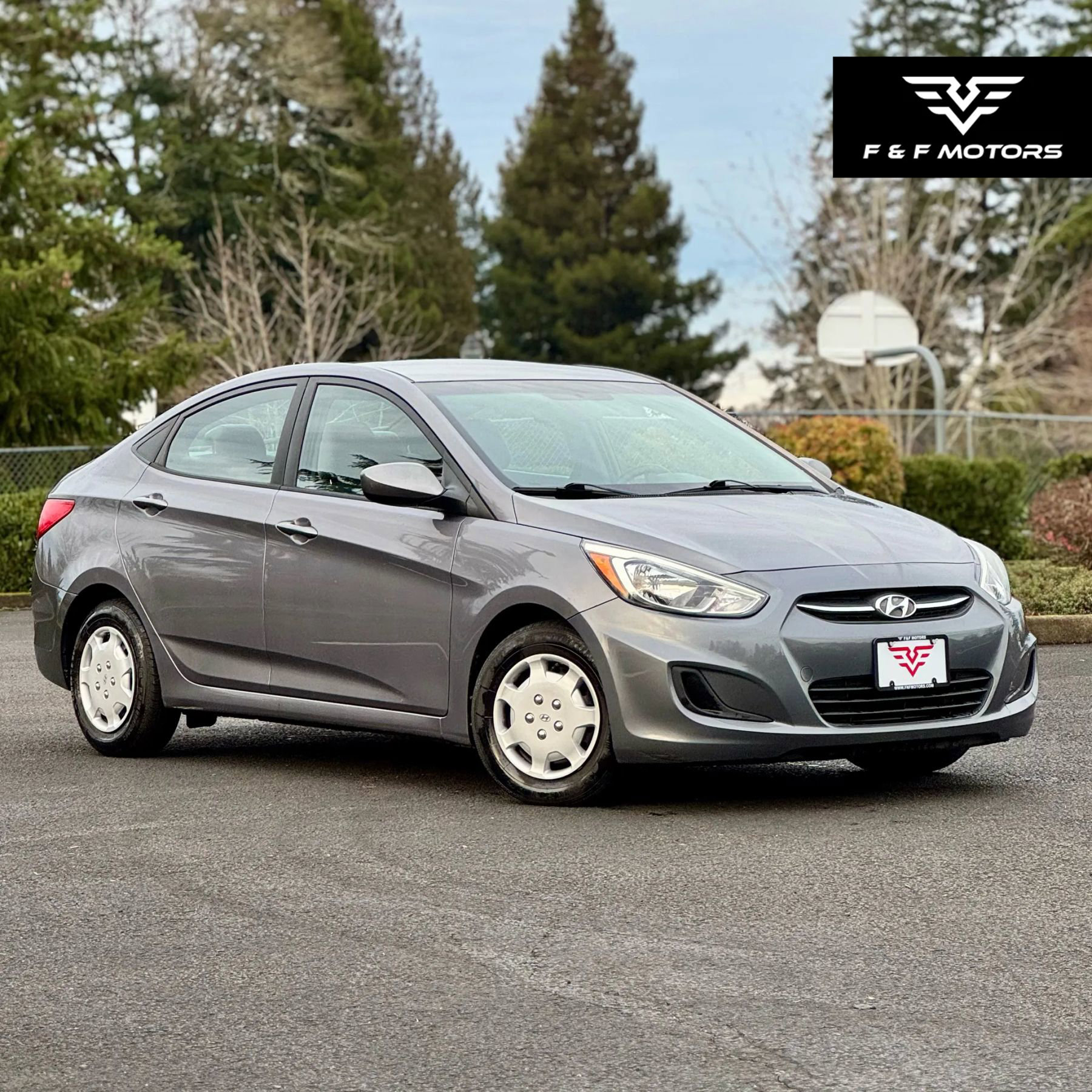 Used 2015 Hyundai Accent GLS image 1