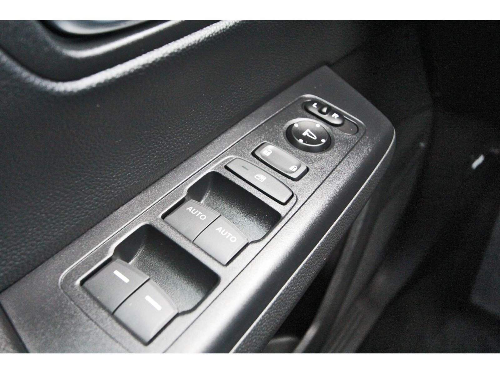 Used 2026 Honda CR-V EX image 21