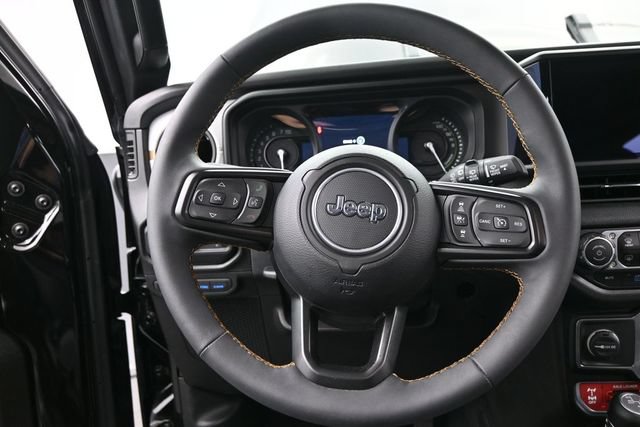 Used 2024 Jeep Wrangler Unlimited AWD/4WD image 27