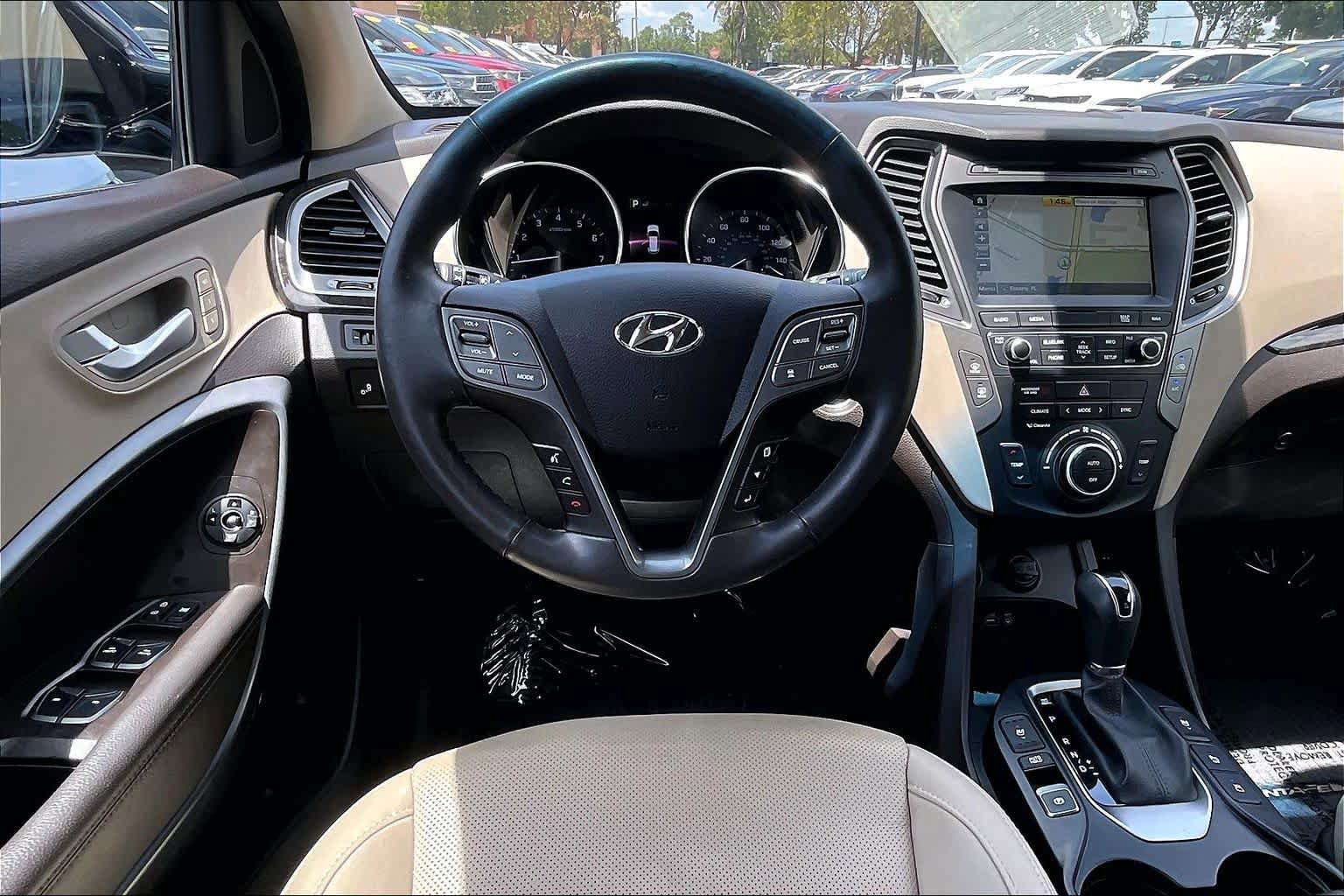 Used 2017 Hyundai Santa Fe Sport w/ 2.0T Ultimate Tech Package 05 AWD/4WD image 6