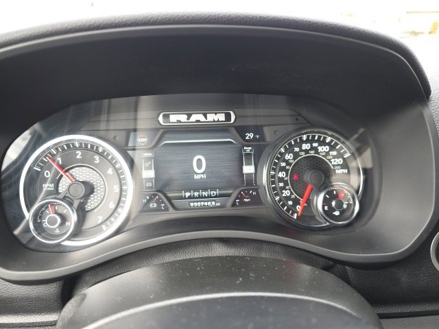 Used 2024 RAM 2500 Big Horn w/ Safety Group image 25