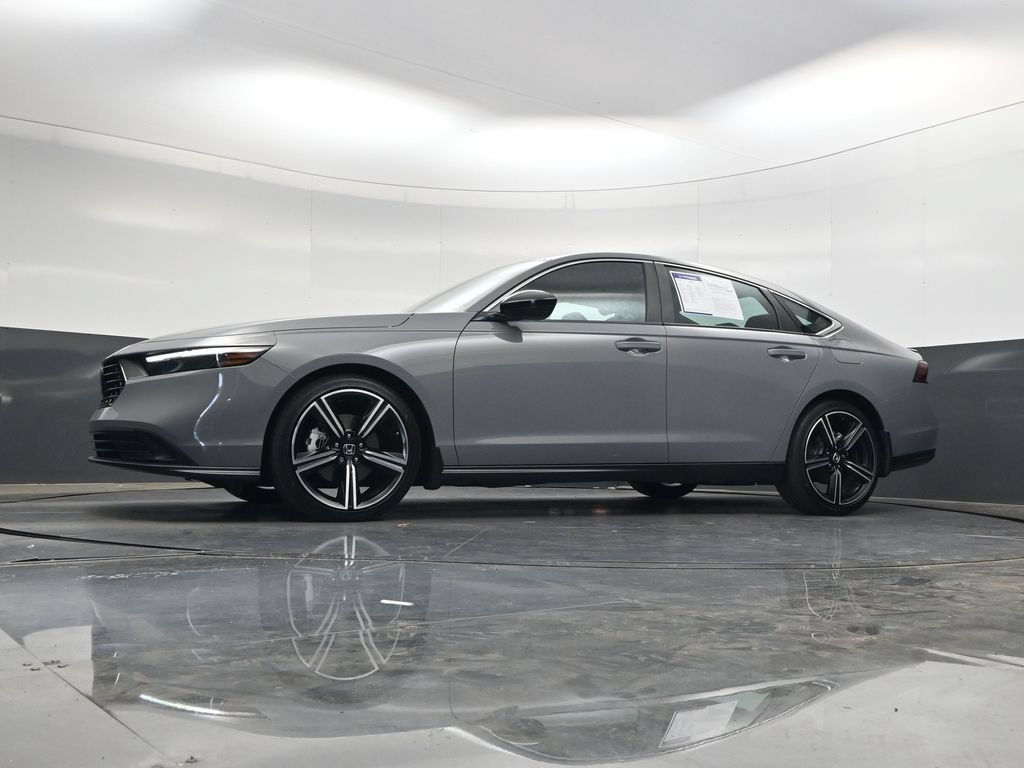 Certified 2025 Honda Accord Sport image 43