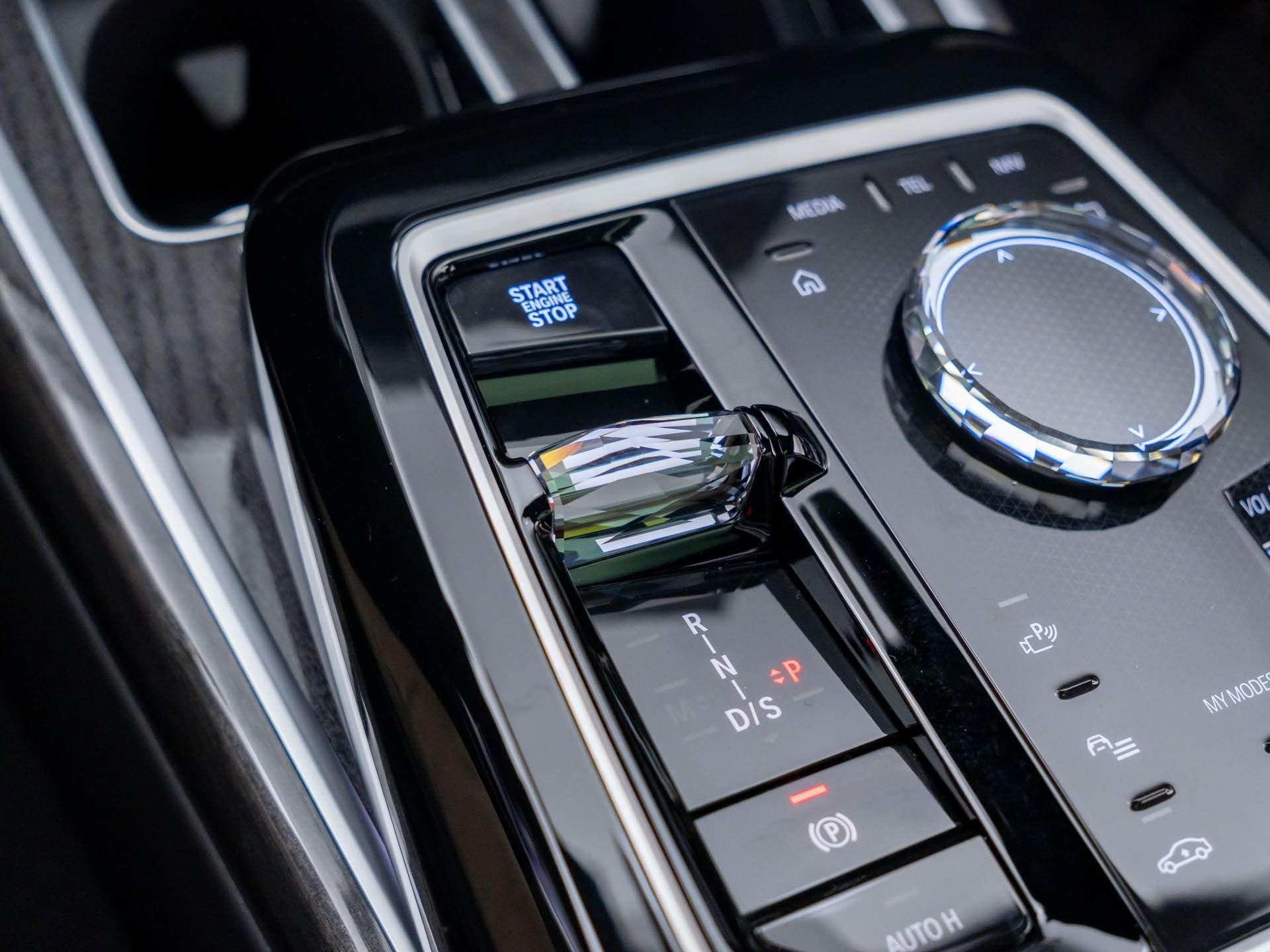 New 2026 BMW 760i xDrive w/ Executive Package AWD/4WD image 25