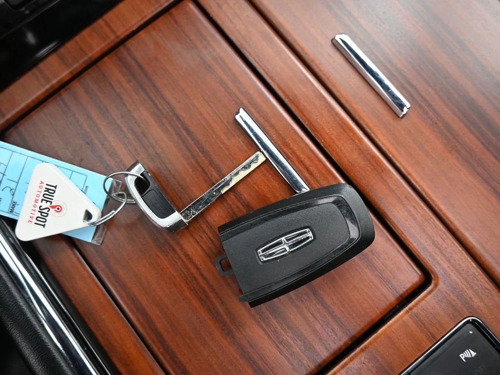 Used 2021 Lincoln Navigator L Reserve image 17