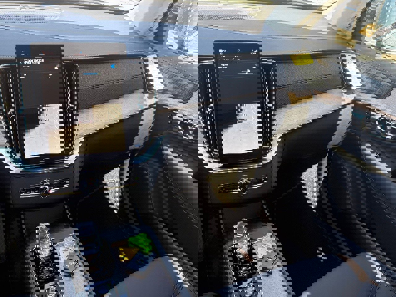 New 2026 Volvo XC90 T8 Plus image 13