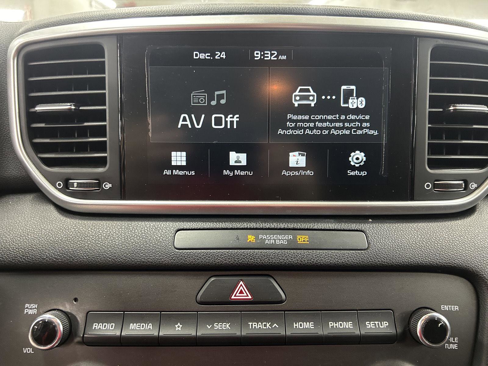 Used 2020 Kia Sportage LX image 16