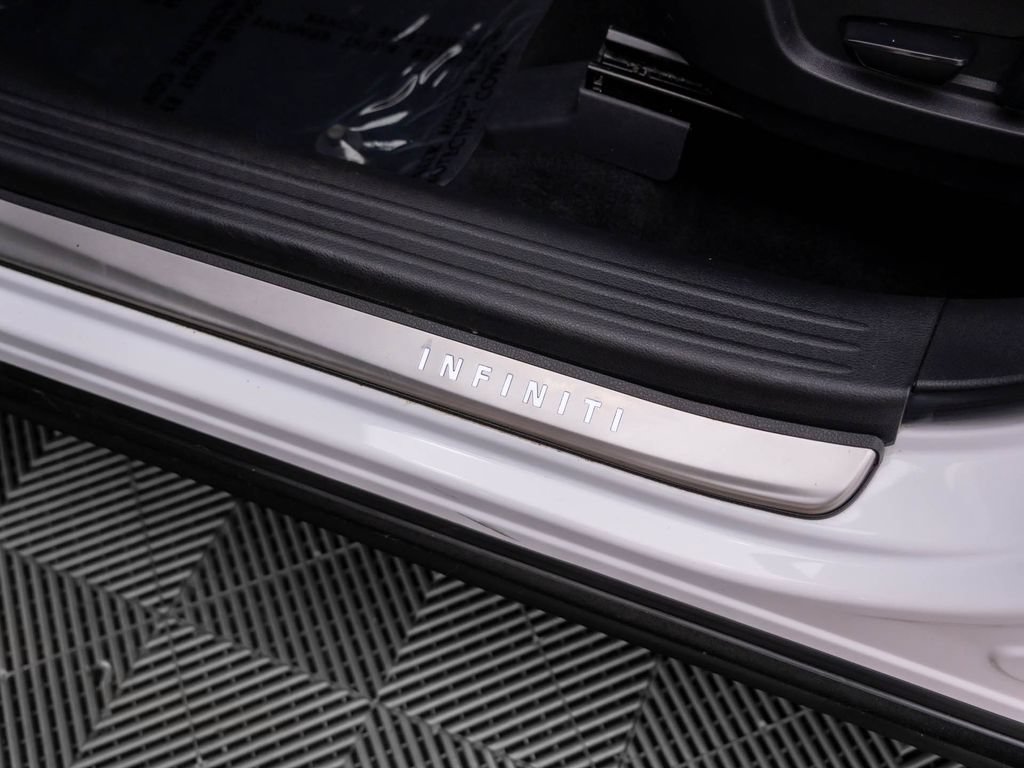 Used 2019 INFINITI QX50 Essential w/ Premium Heat Package AWD/4WD image 15