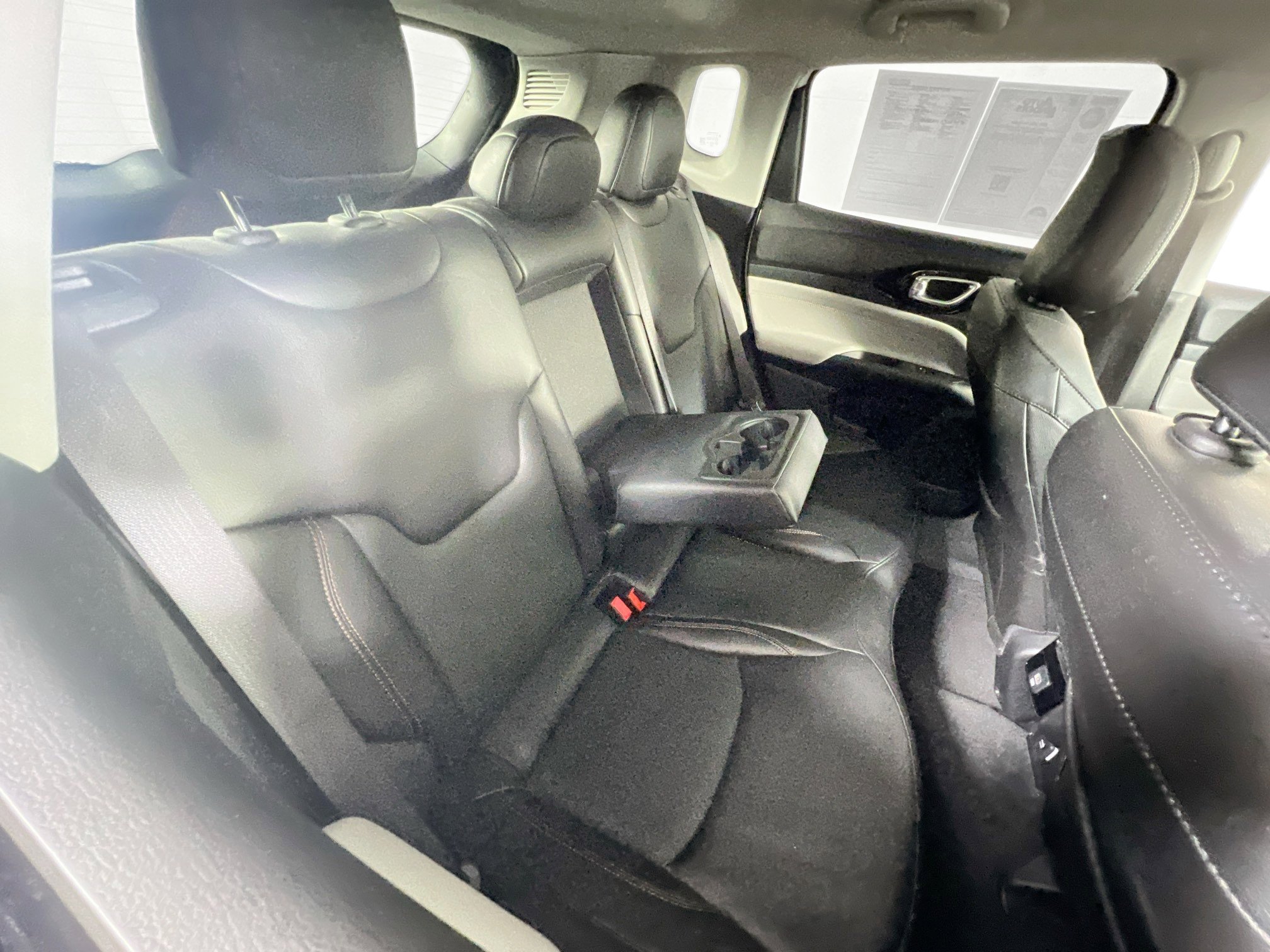 Used 2022 Jeep Compass Limited w/ Sun and Sound Group AWD/4WD image 24