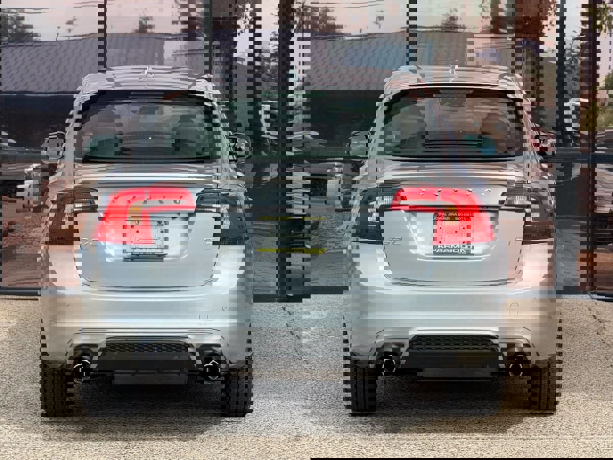 Used 2017 Volvo S60 T5 Dynamic w/ Vision Package FWD image 10