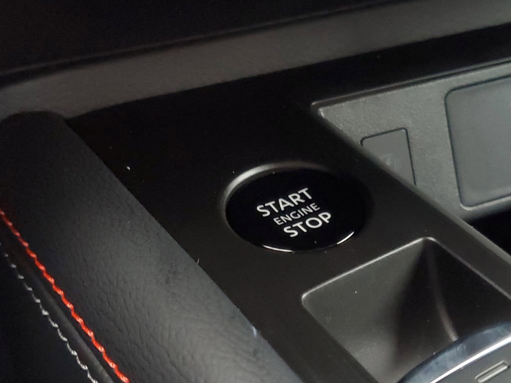 New 2025 Nissan Kicks SR image 19