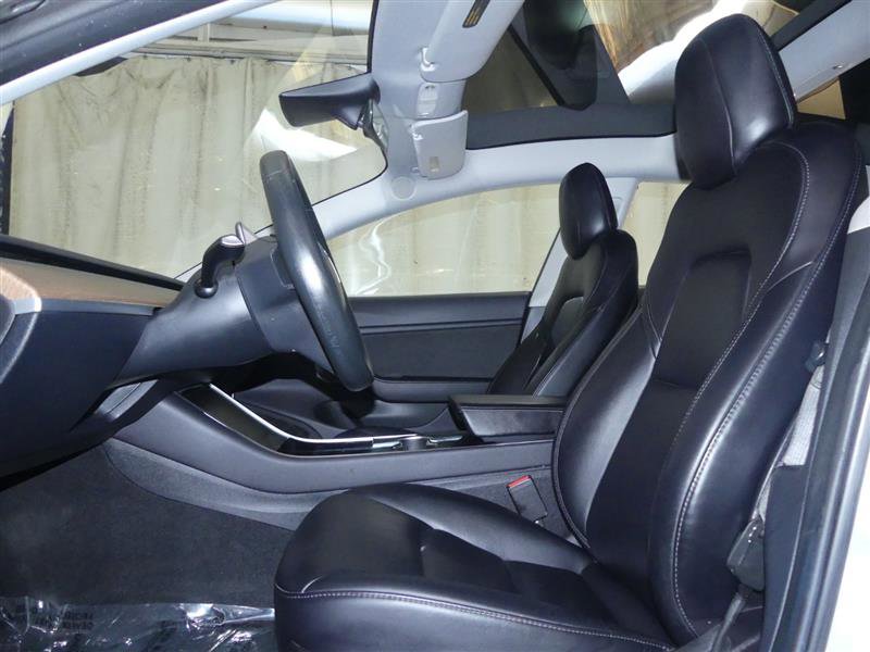 Used 2018 Tesla Model 3 Long Range image 18