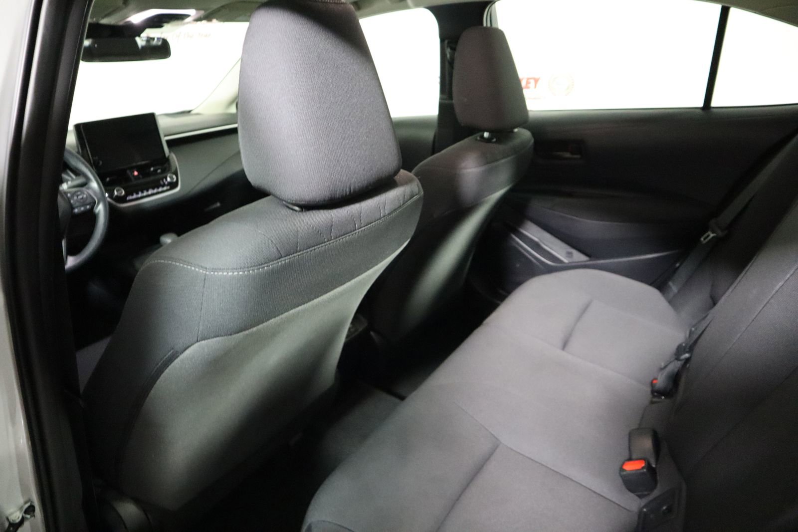 Used 2025 Toyota Corolla LE image 38