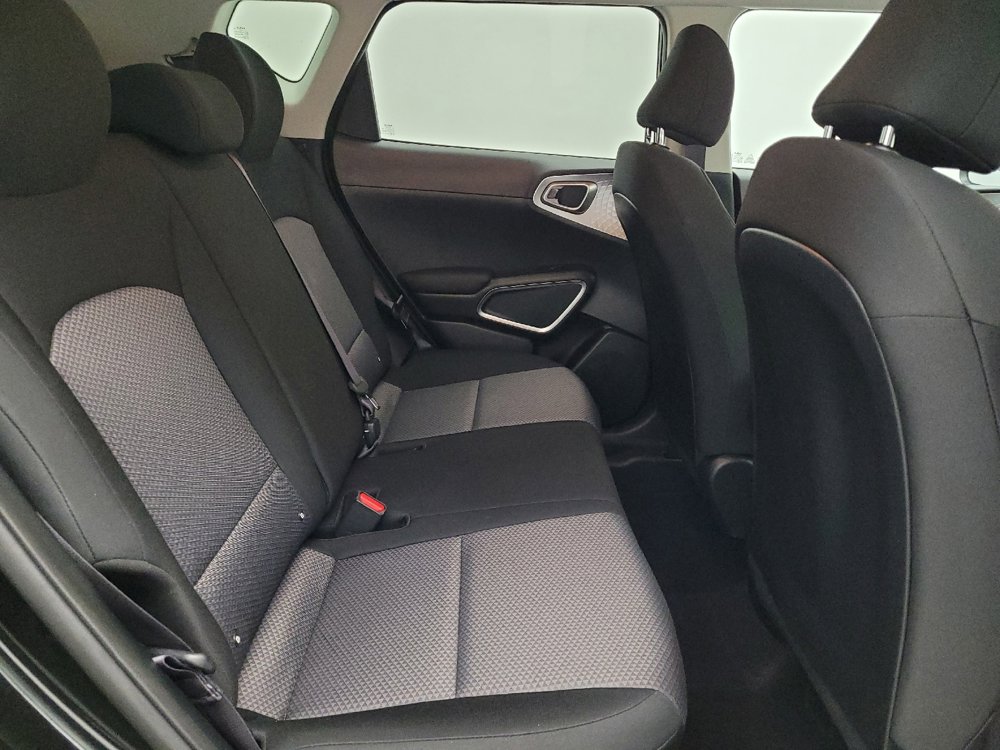 Used 2025 Kia Soul LX w/ LX Technology Package image 19